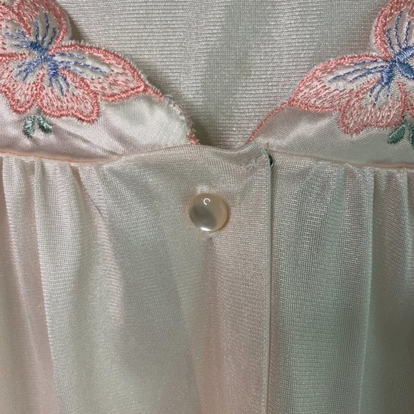 NWT Vintage Shadowline Night Shirt Long-Sleeve with Floral Embroidered Neckline - Picture 5 of 10